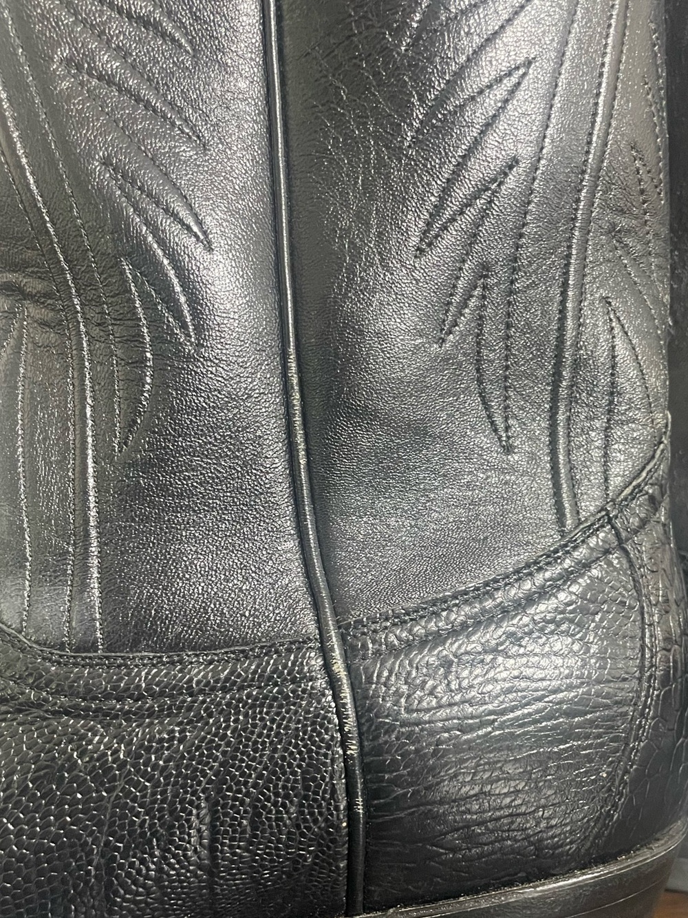 Black genuine ostrich leg cowboy boots - Picture 13 of 14
